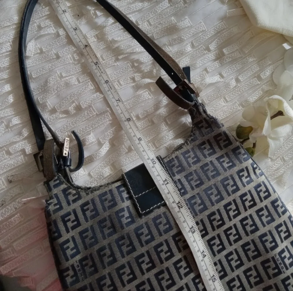 Vintage FENDI Shoulder Bag - Picture 6 of 15